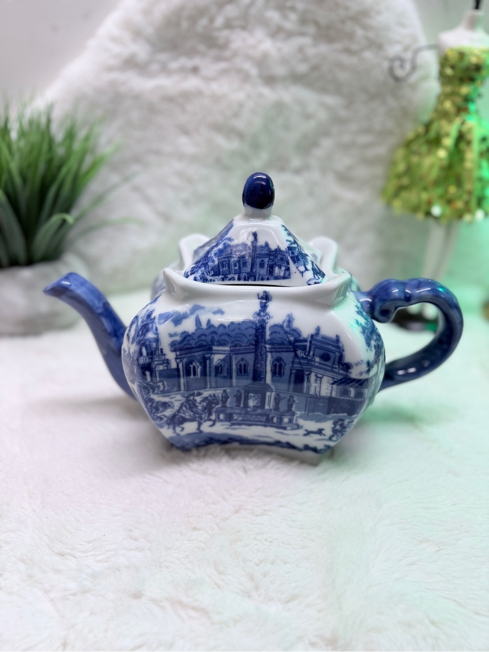 Victoria Ware Ironstone Blue&White Decorative Porcelain- Classic Scenic Teapot 🫖